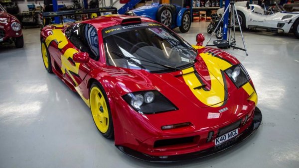 Дори "обикновеният" F1 е колекционерска рядкост и струва милиони. Специалната пистова GTR версия обаче е на съвсем друго ниво. Няма как да го купите - дори Мейсън се сдоби с неговия чрез размяна, като остъпи на Рон Денис своя шампионски болид от "Индикар". После успя да го разбие в стената на една гонка в Гудууд, но щетите вече са заличени. 
